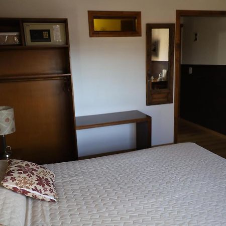 Las Avutardas Hosteria El Calafate Esterno foto