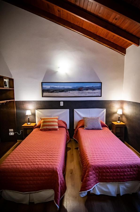 Las Avutardas Hosteria El Calafate Esterno foto